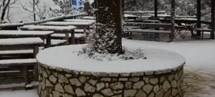 Πυκνή χιονόπτωση στην Πάρνηθα -Που αλλού το έστρωσε (βίντεο)